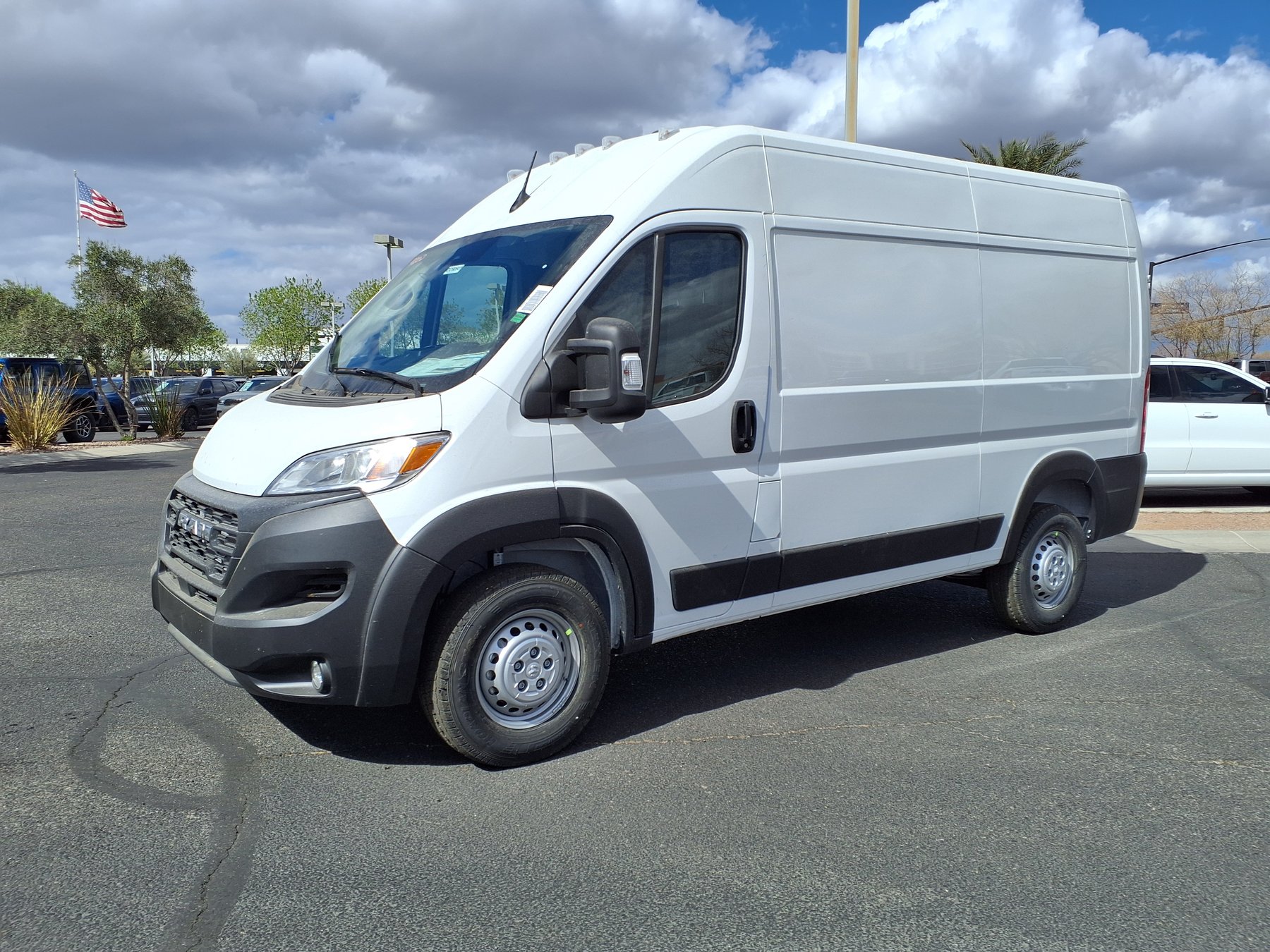 Van Chrysler RAM 1500 TRADESMAN