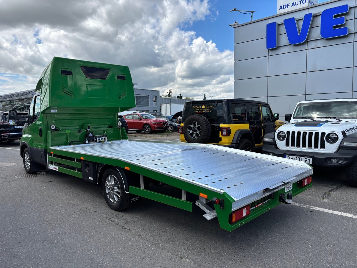 Truck Iveco 35S21