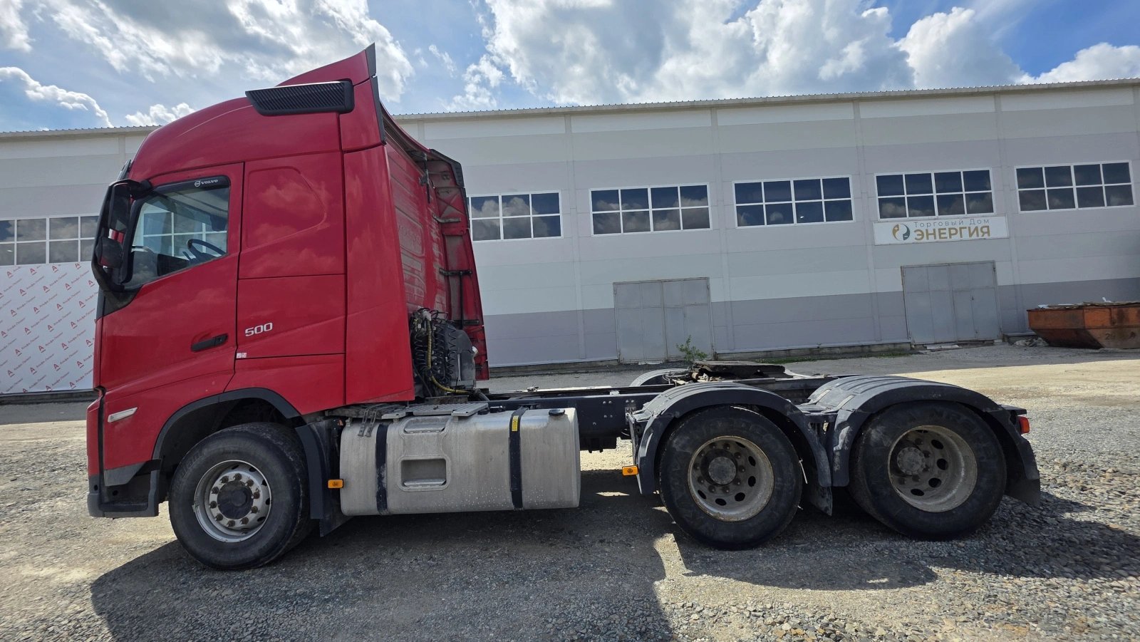 Truck Volvo 64R B 6x4/460+137