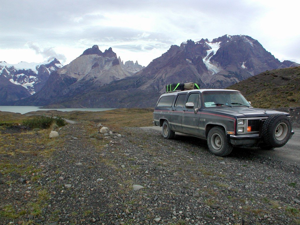 Truck GMC 1500 SUBURBAN