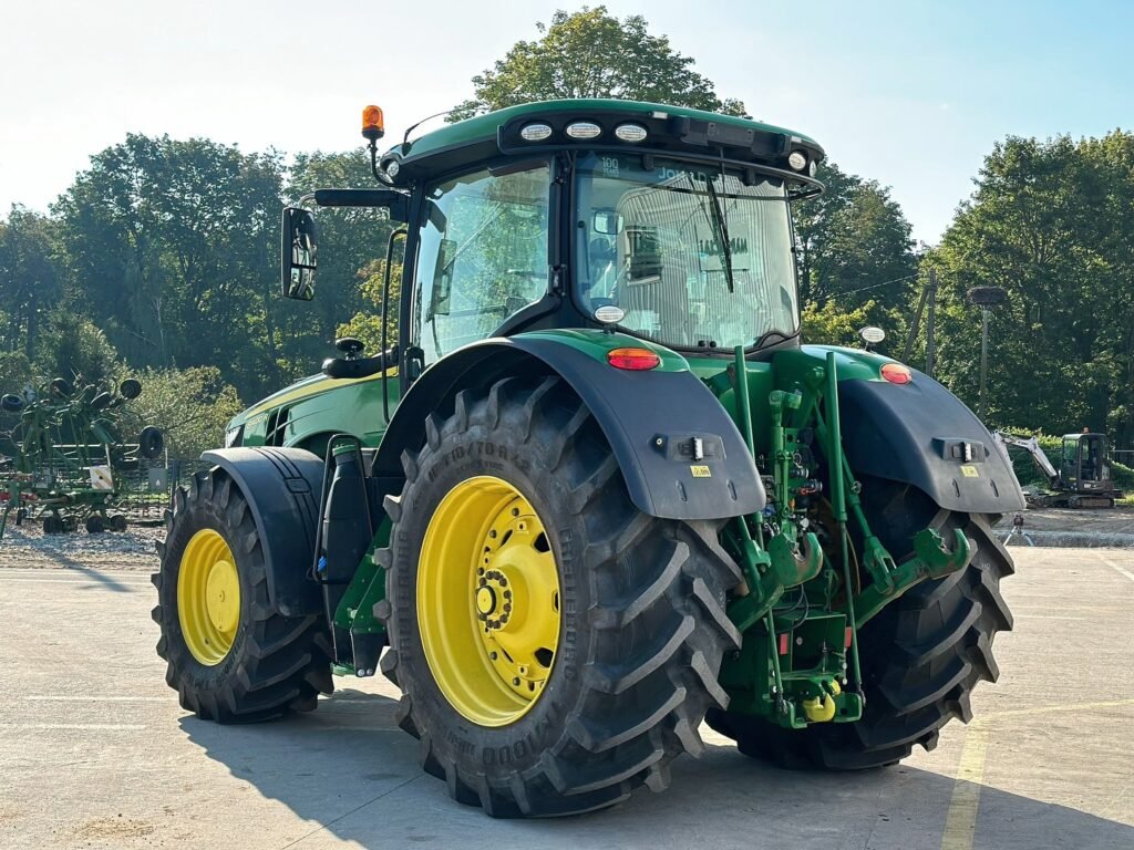 Tractor John Deere 8400R