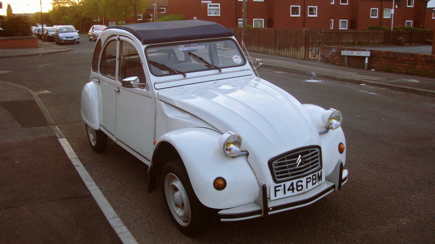 Van Citroën 2CV6