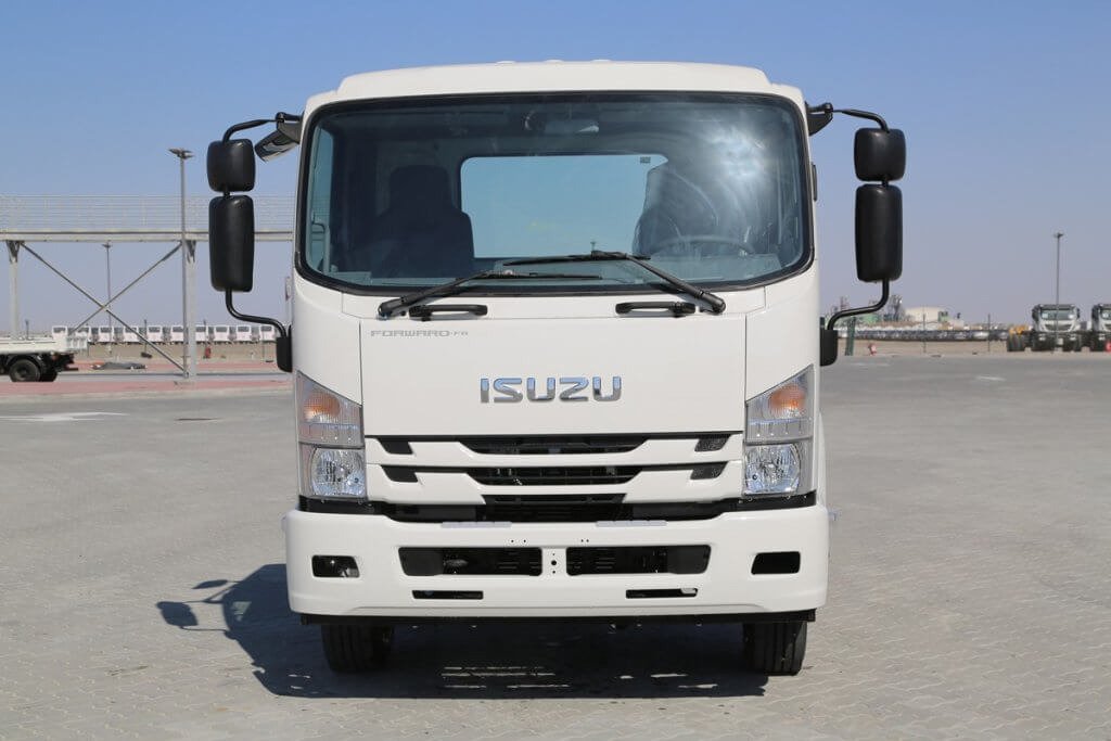 Van Isuzu WFR11DV
