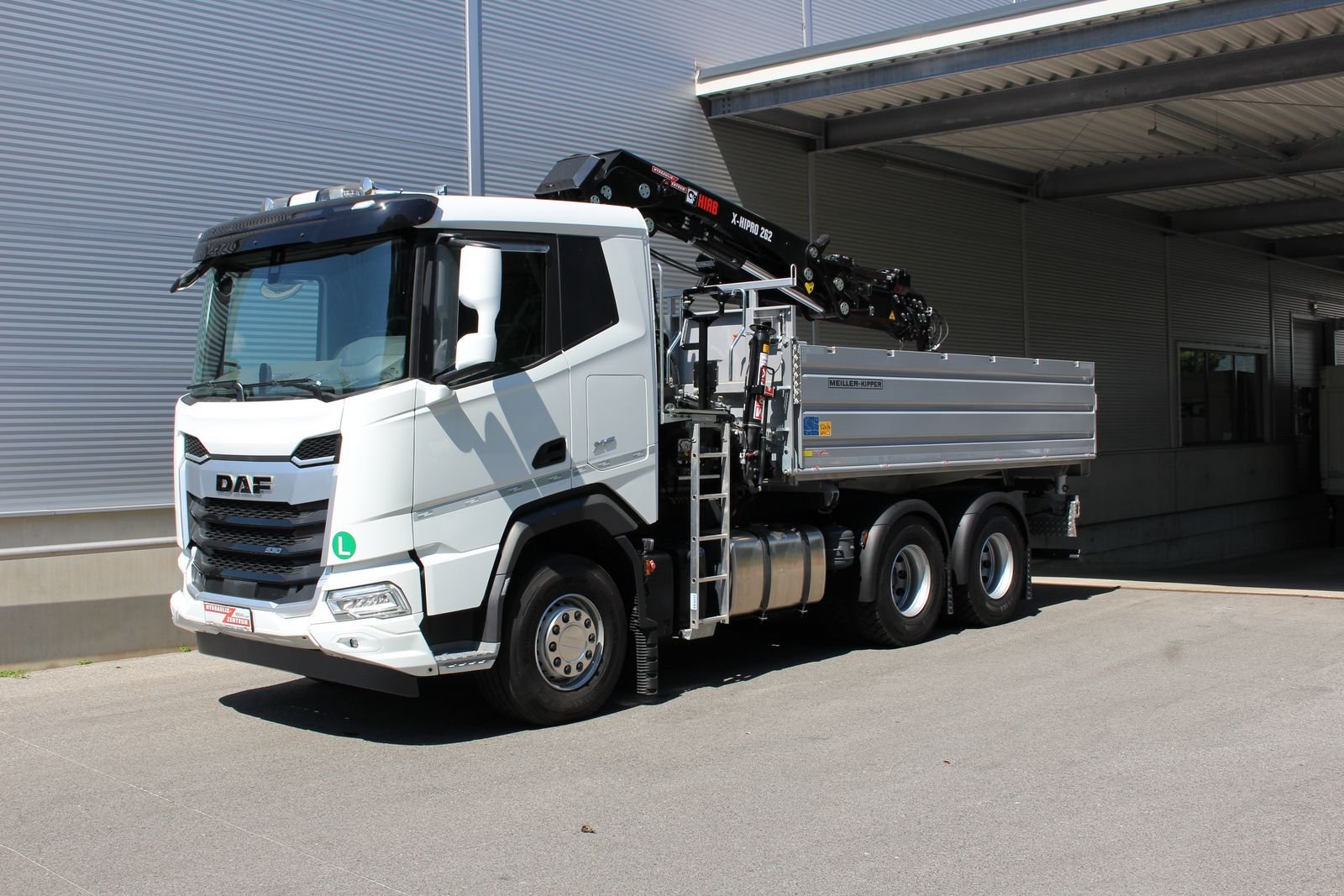 Truck DAF FAR 2100 DHT352L