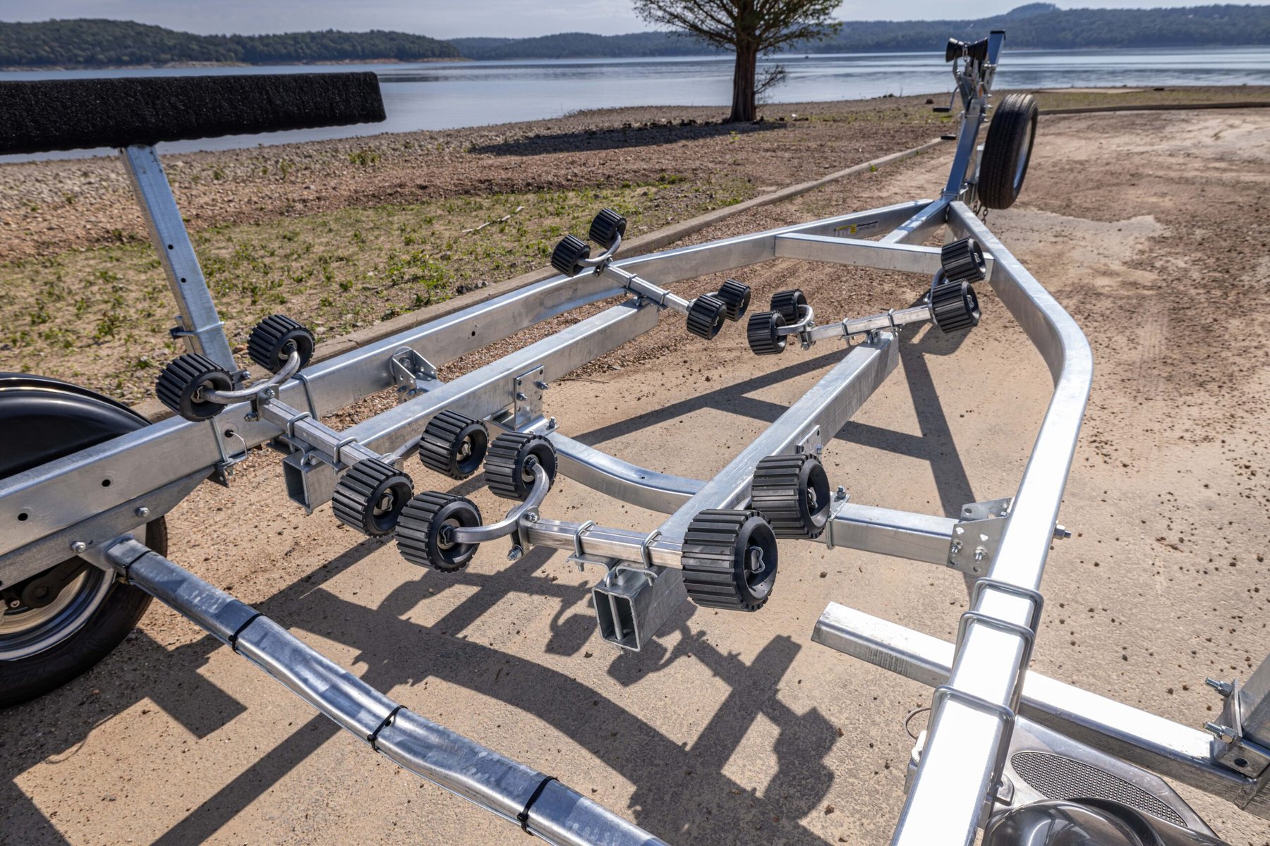 Car trailers up to 3.5 t Ez Loader BOAT TRAILER 6.1 M