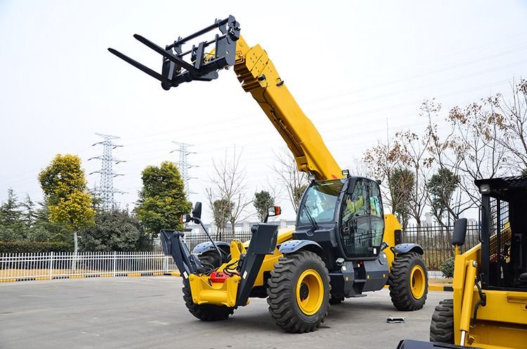 Teleskoplader Terex TX6622