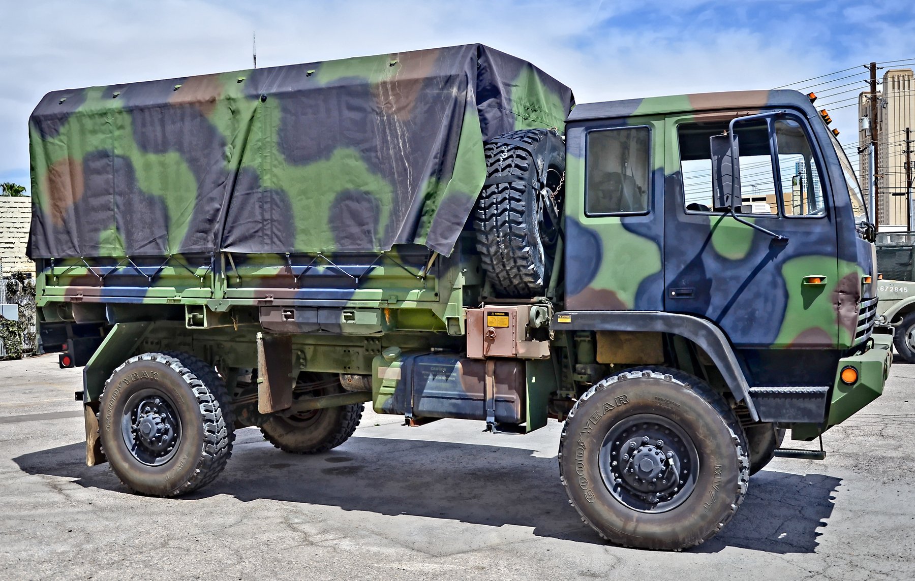 Truck Stewart & Stevenson LMTV