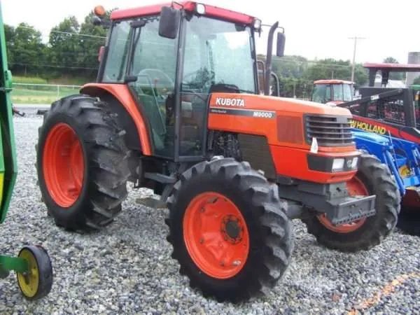 Traktor Kubota M9000 4WD
