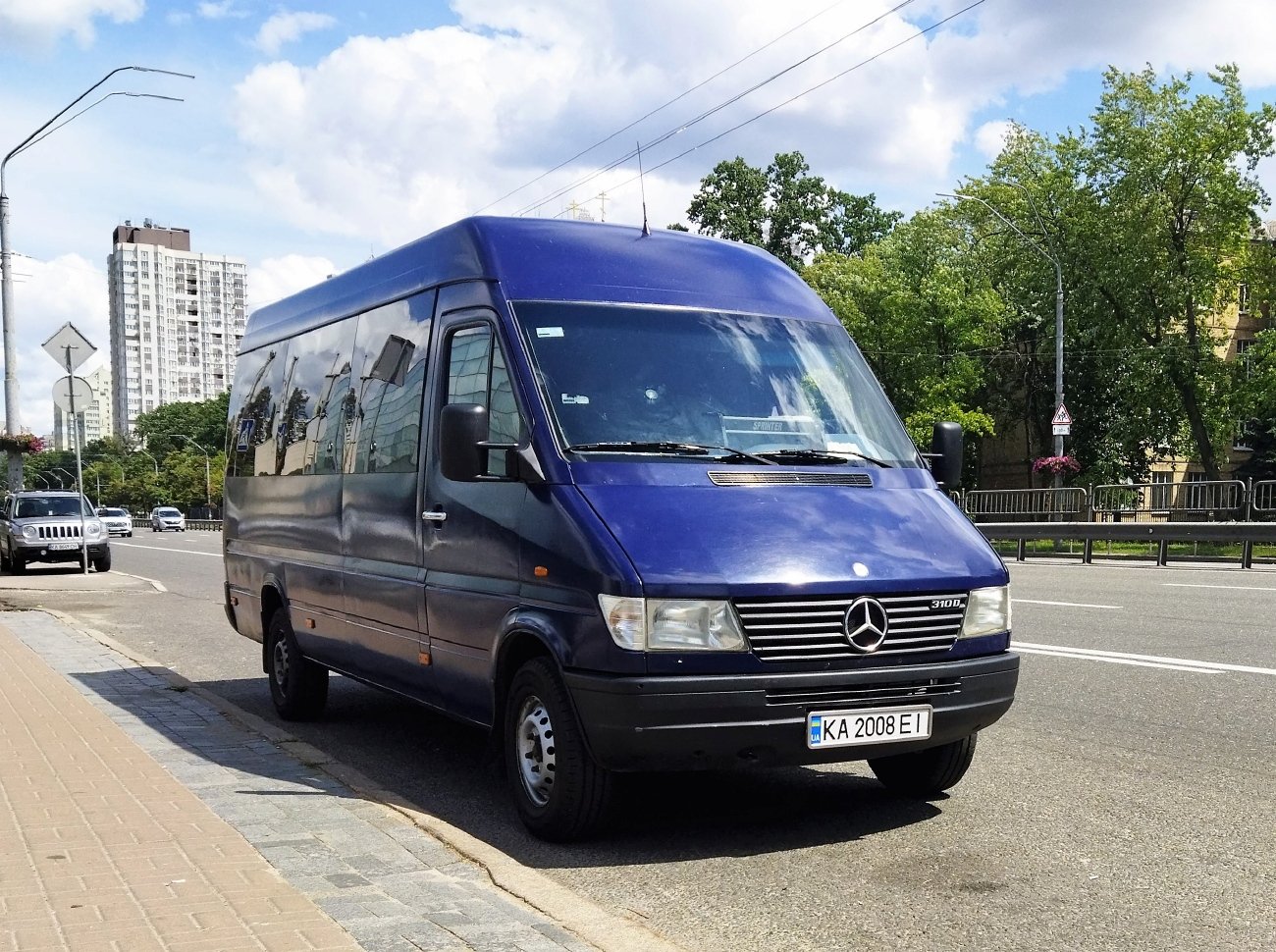 Transporter Mercedes Benz 310D-KA