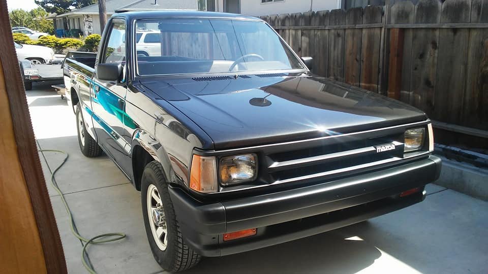 Transporter Mazda B2000