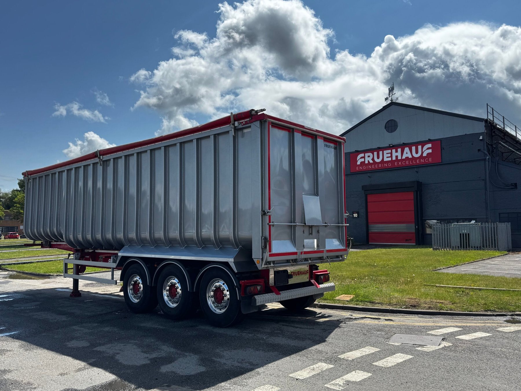 Trailer Fruehauf M10 MUNITIE
