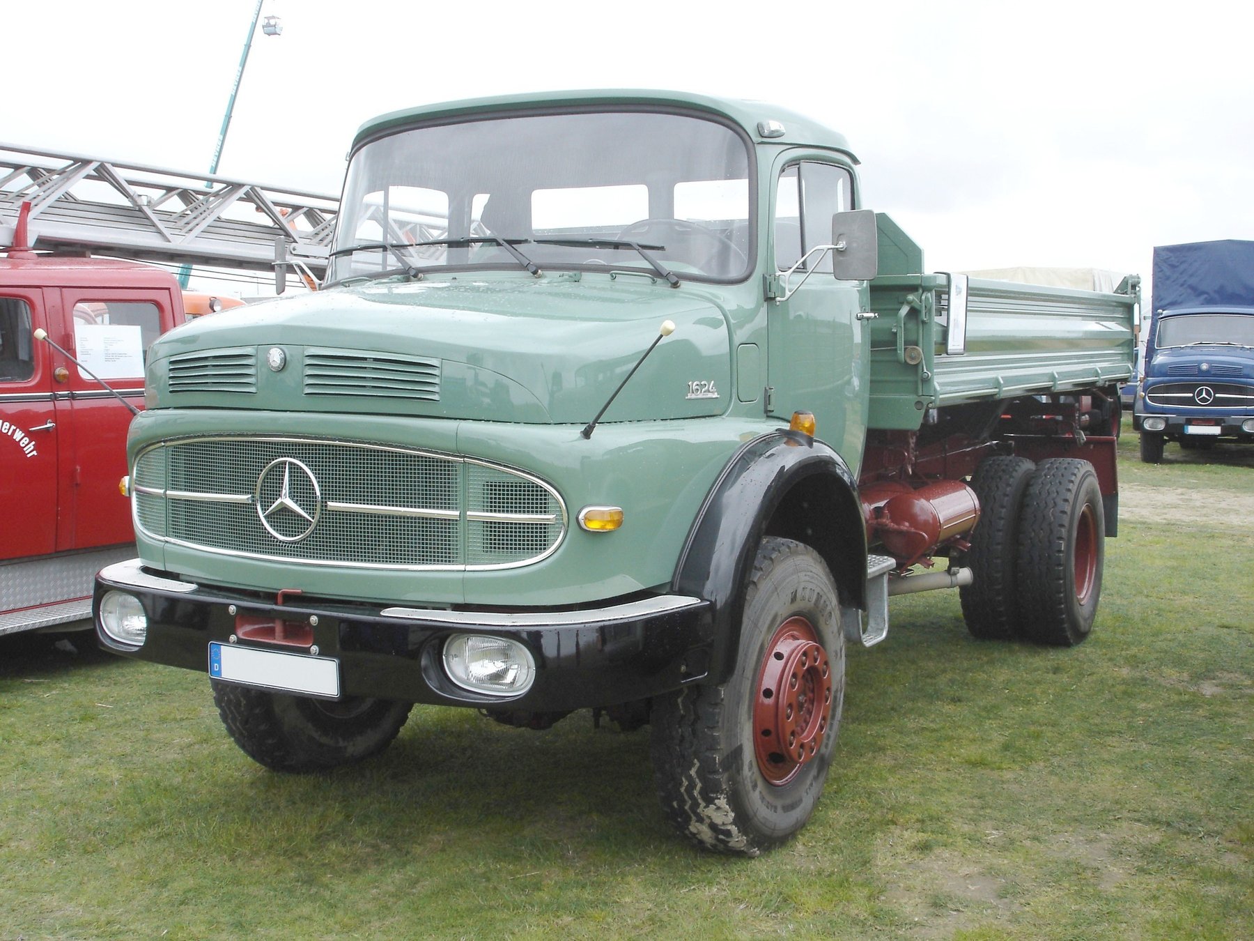 Truck Mercedes Benz 611 KIPPER