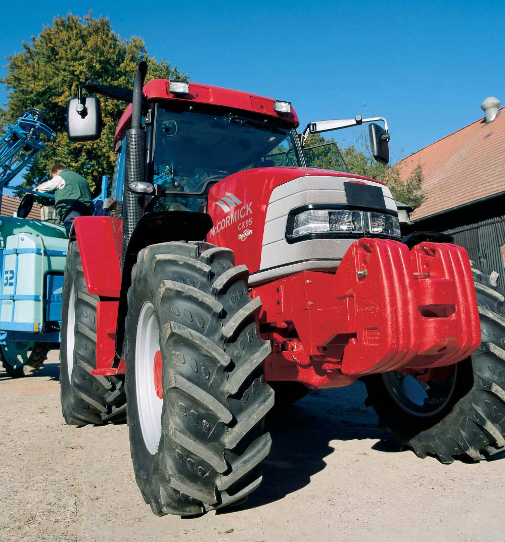 Traktor McCormick CX95