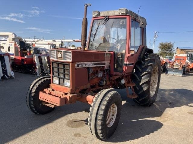 Traktor Case INTERNATIONAL IH-955