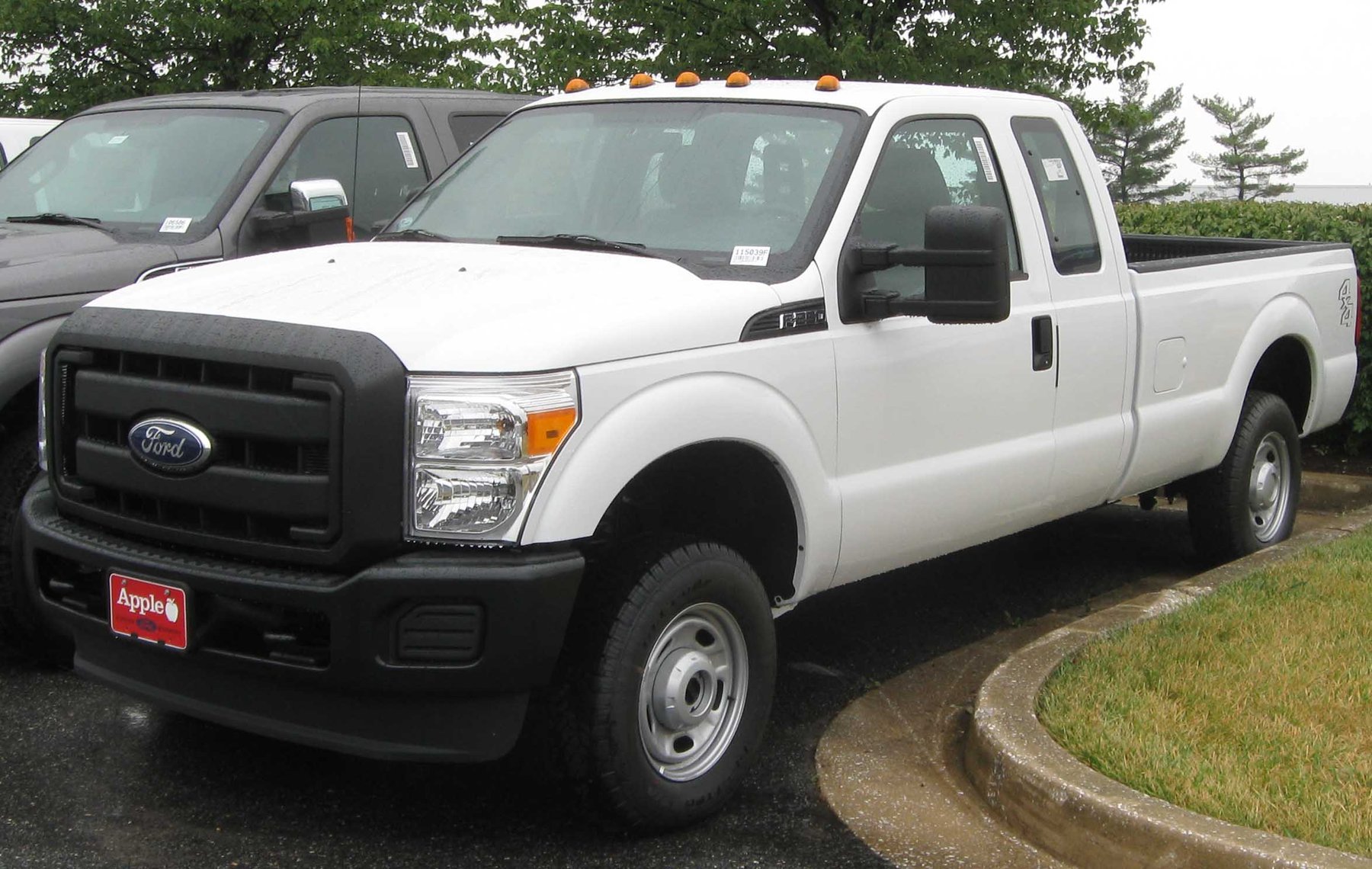 Truck Ford FORD F250 4X4 SD