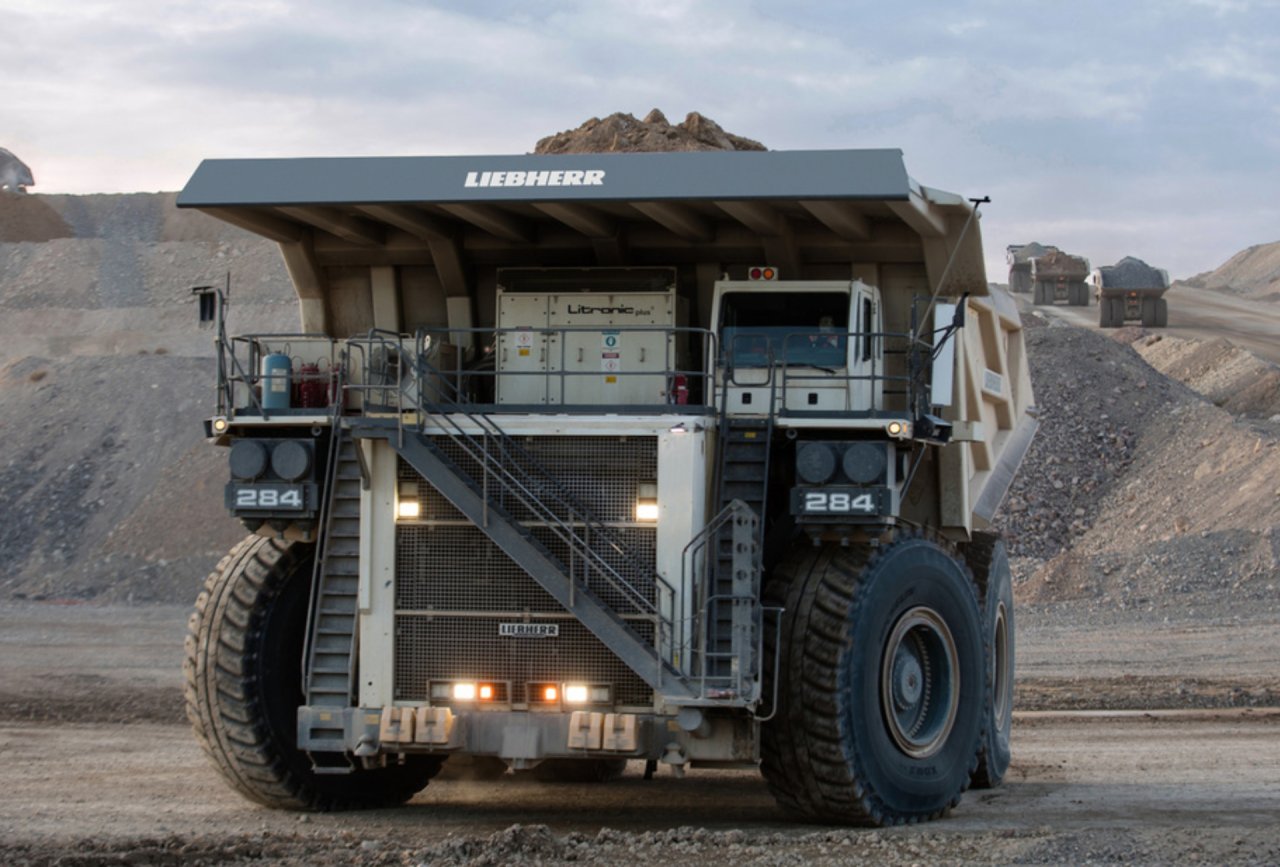 Truck Liebherr UTM 630