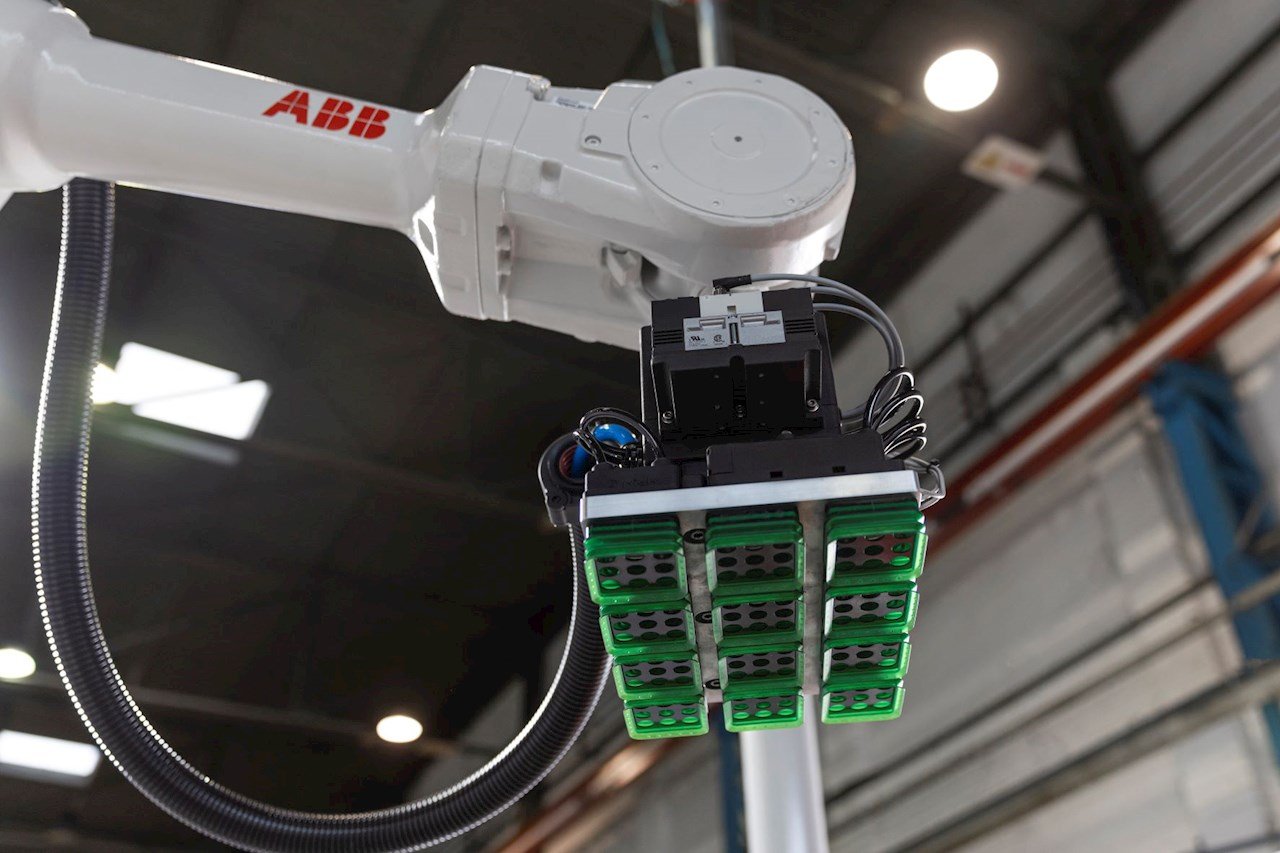 ABB M2BA160MLA6