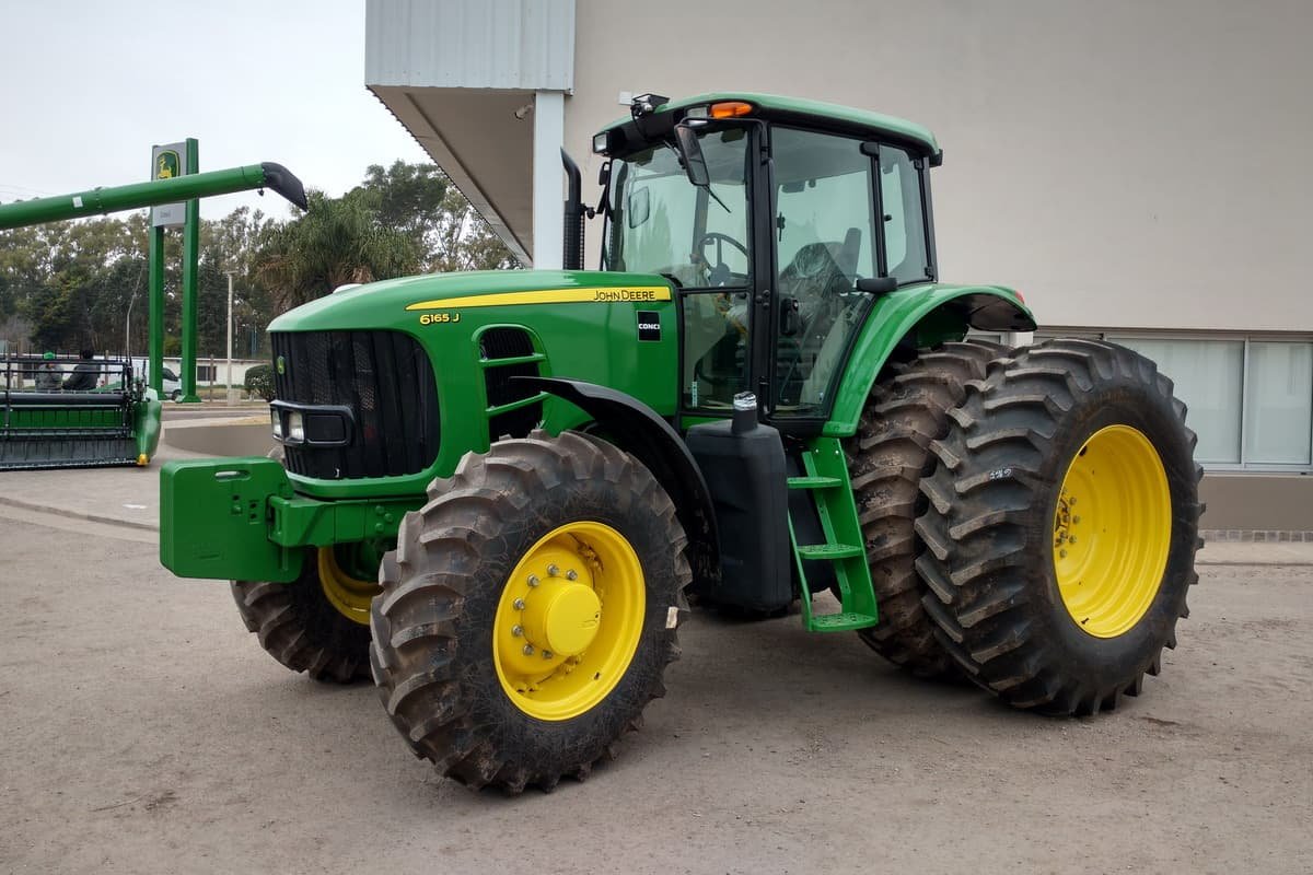 Tractor John Deere 6165 J
