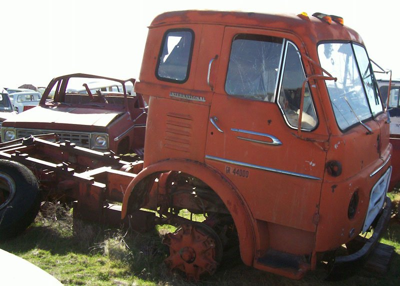 Truck International COF-1910B, COF-1950B