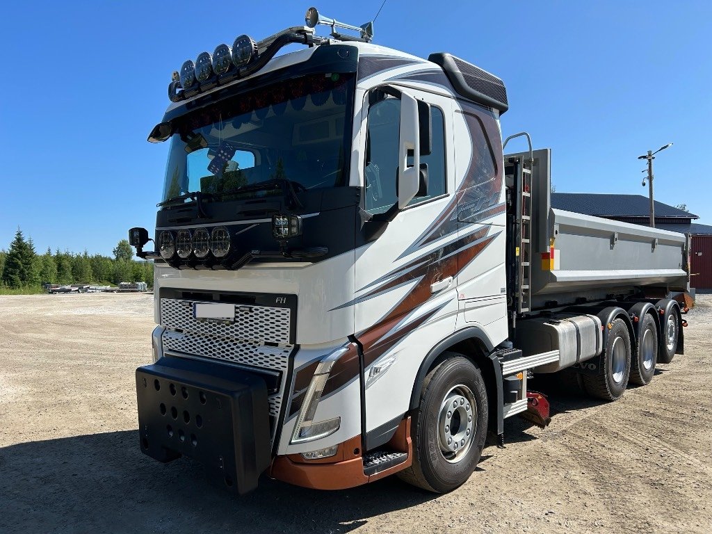 Truck Volvo FH16 540 8X4