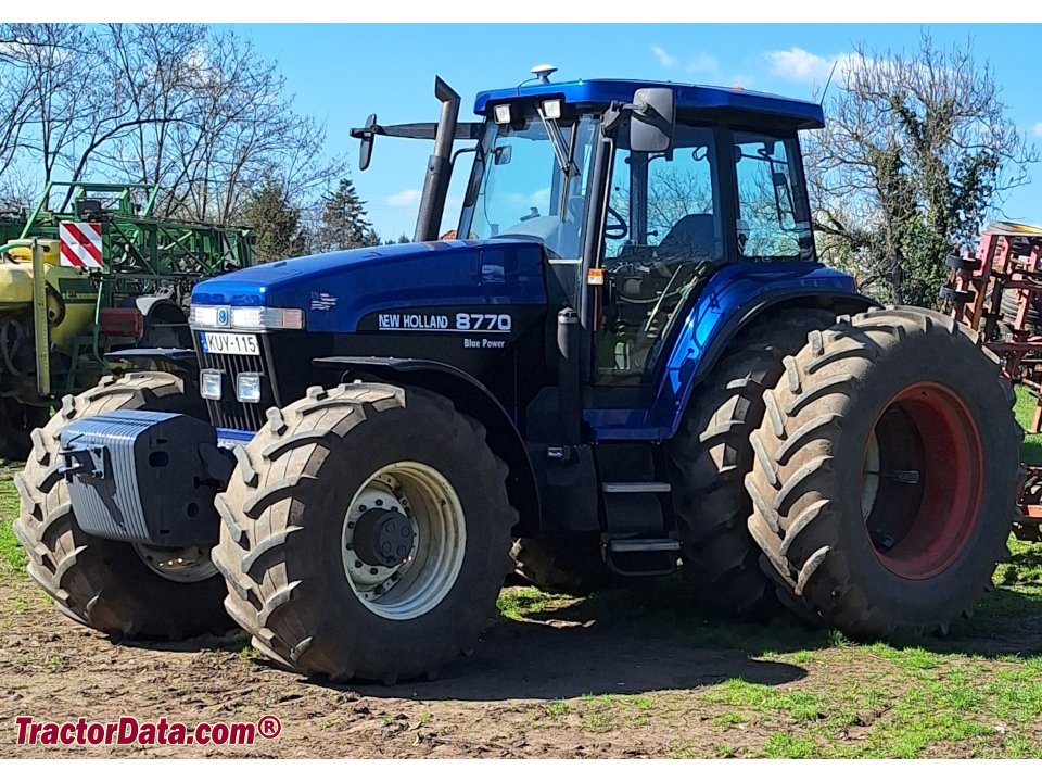 Traktor New Holland 8770 Genesis